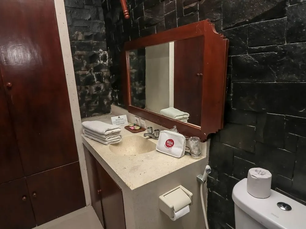 Legian Beach Hotel Kuta Lombok Indonesien